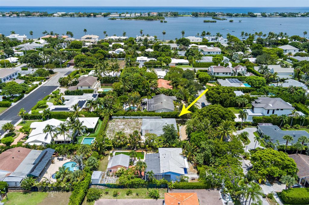 223 Ashworth Street, West Palm Beach, FL 33405