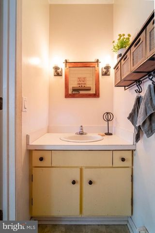 5032 BARKWOOD LN, York, PA 17406
