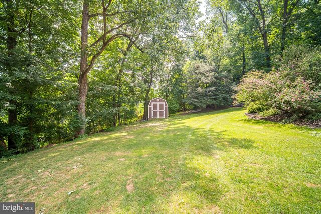 5032 BARKWOOD LN, York, PA 17406