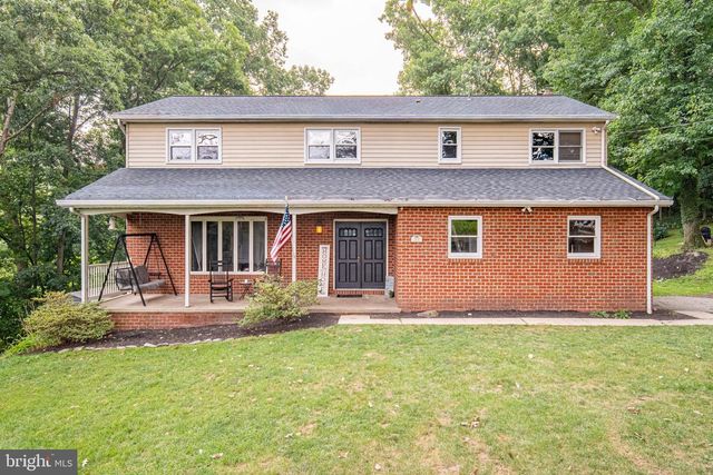 5032 BARKWOOD LN, York, PA 17406