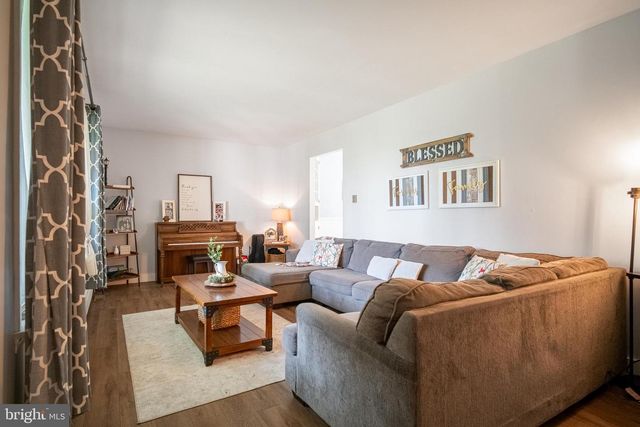5032 BARKWOOD LN, York, PA 17406