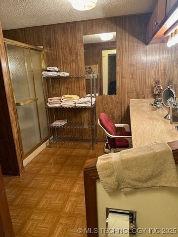 3923 E-Z Street, Kingston, OK 73439