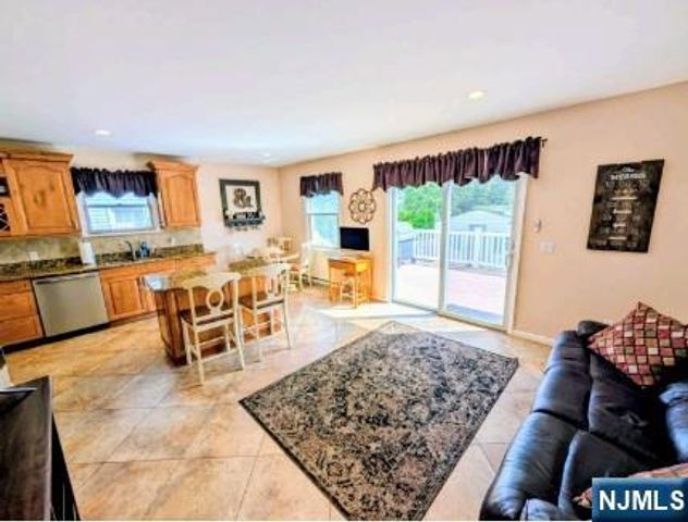 121 Highland Place, Ridgefield Park, NJ 07660
