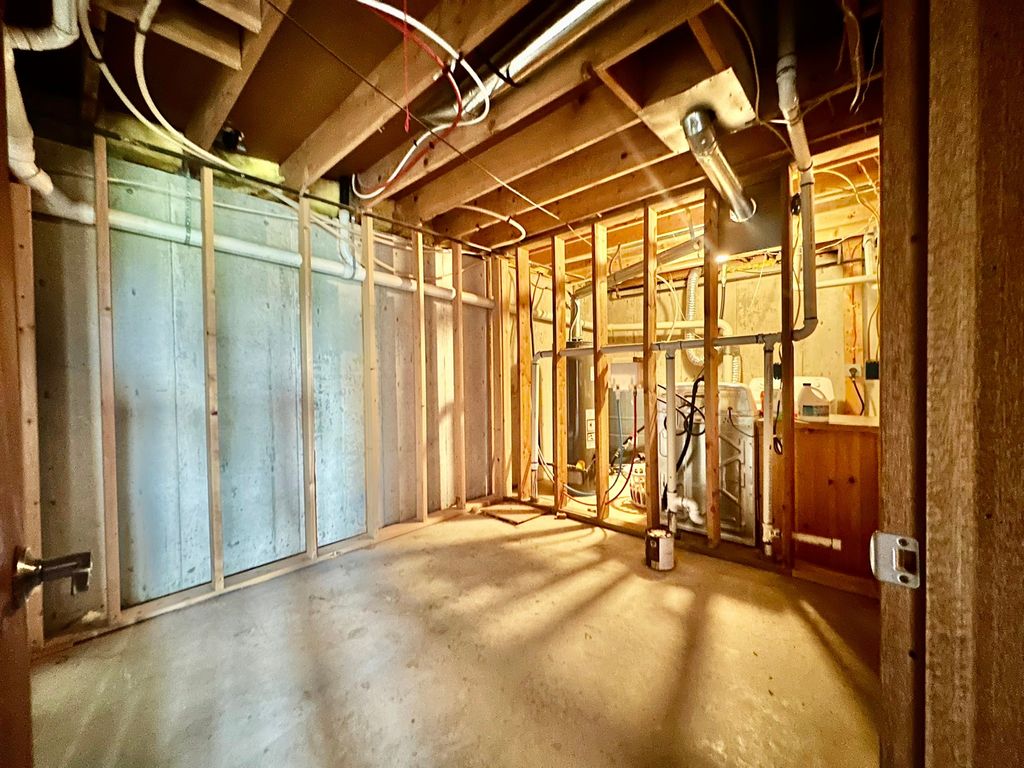 Image 22 of property listing at 1810 No Creek Court, Helena, MT 59602