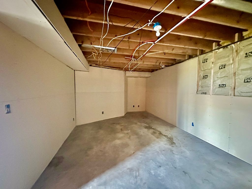 Image 23 of property listing at 1810 No Creek Court, Helena, MT 59602