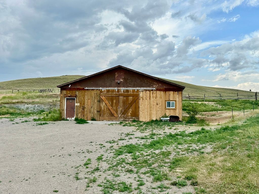 Image 32 of property listing at 1810 No Creek Court, Helena, MT 59602