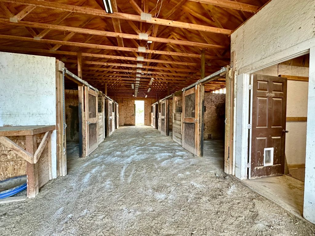 Image 38 of property listing at 1810 No Creek Court, Helena, MT 59602