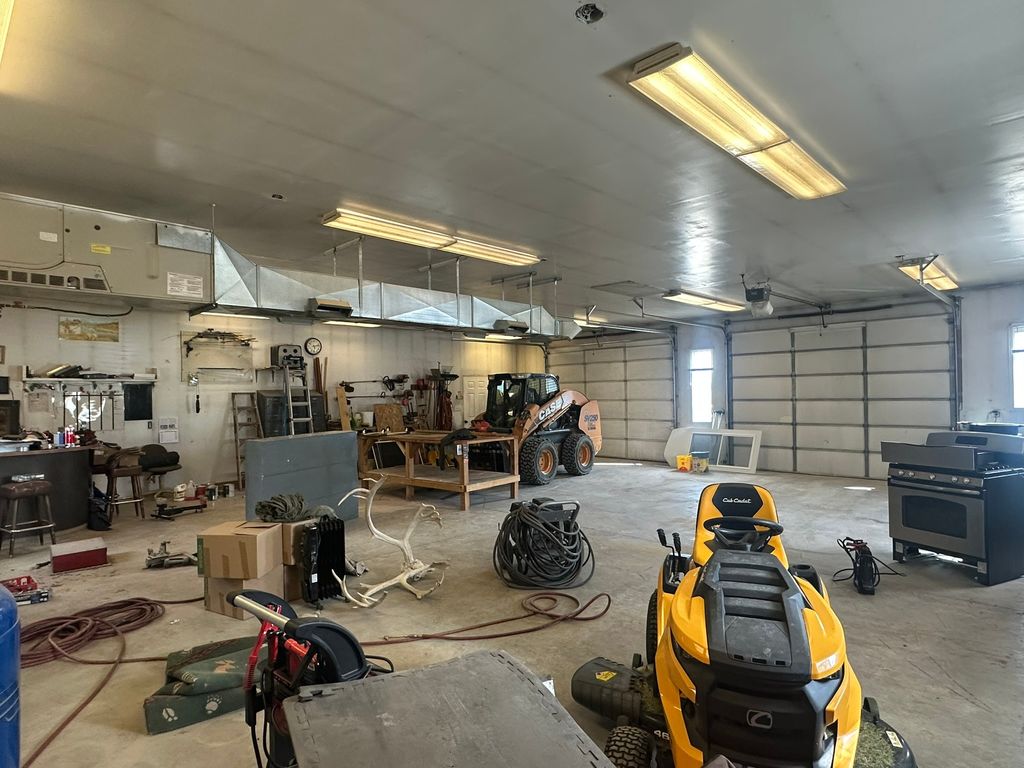 Image 6 of property listing at 1810 No Creek Court, Helena, MT 59602
