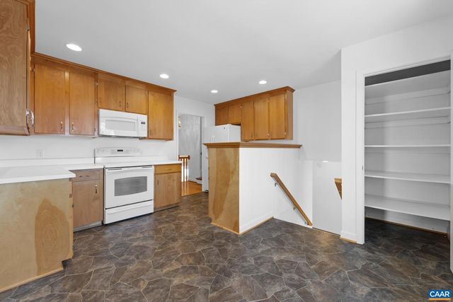 2513 HILLWOOD PL, Charlottesville, VA 22901