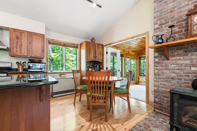 8 Sunset Walk, Enfield, NH 03748