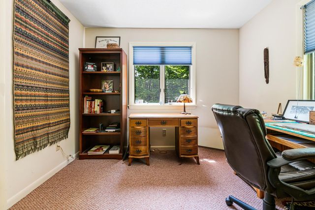 8 Sunset Walk, Enfield, NH 03748