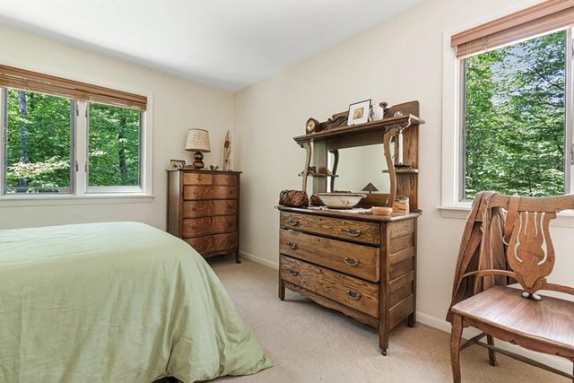 8 Sunset Walk, Enfield, NH 03748