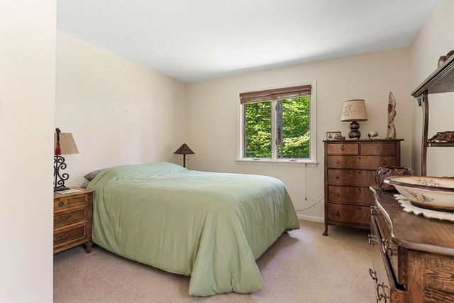 8 Sunset Walk, Enfield, NH 03748