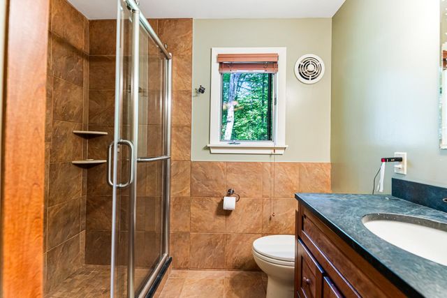 8 Sunset Walk, Enfield, NH 03748