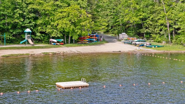 8 Sunset Walk, Enfield, NH 03748