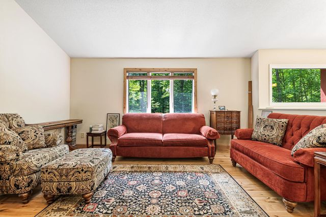 8 Sunset Walk, Enfield, NH 03748
