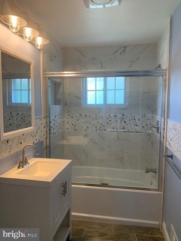 13807 EASTLAND ST, Rockville, MD 20853