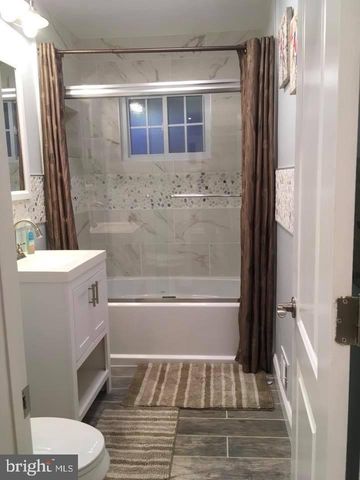 13807 EASTLAND ST, Rockville, MD 20853