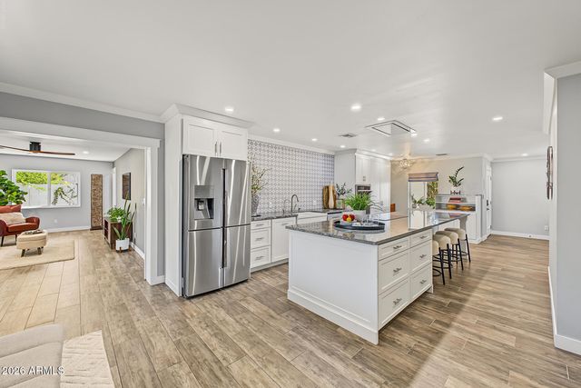 3230 E YUCCA Street, Phoenix, AZ 85028