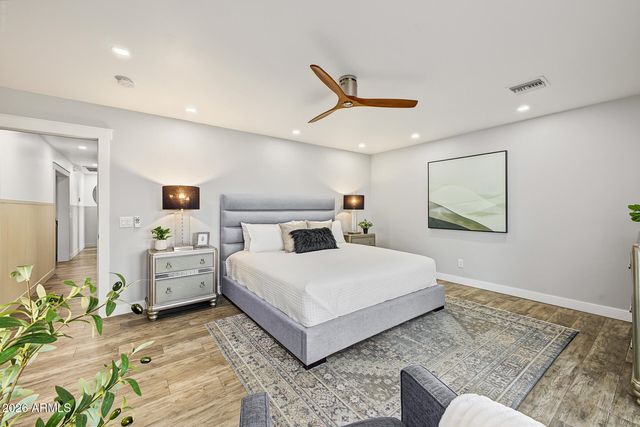 3230 E YUCCA Street, Phoenix, AZ 85028