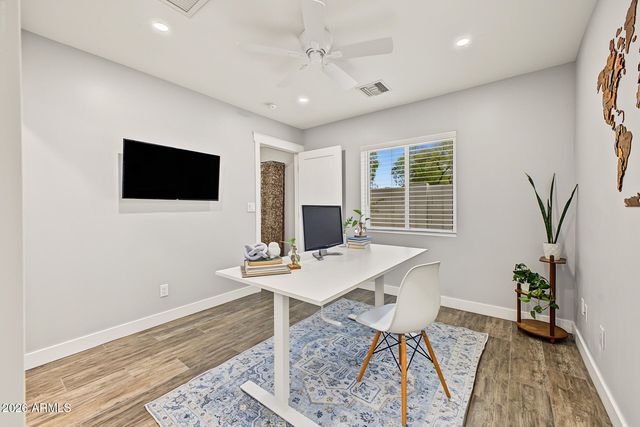 3230 E YUCCA Street, Phoenix, AZ 85028