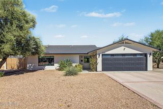 3230 E YUCCA Street, Phoenix, AZ 85028