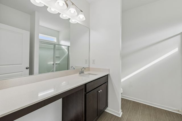 1853 Holdens Hollow, Columbia, TN 38401