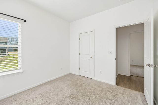 1853 Holdens Hollow, Columbia, TN 38401