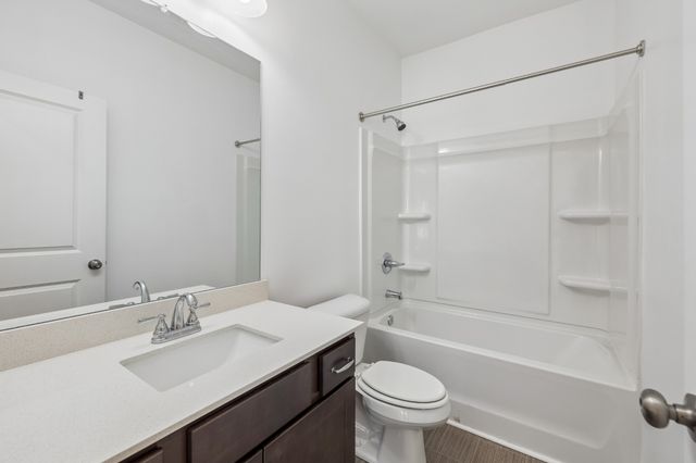 1853 Holdens Hollow, Columbia, TN 38401