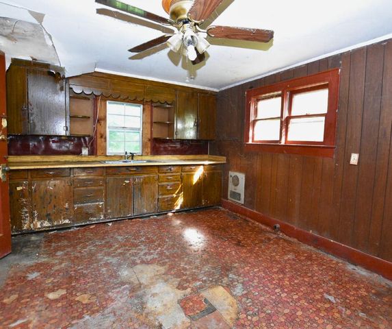1230 Aurora Avenue SE, Cleveland, TN 37311