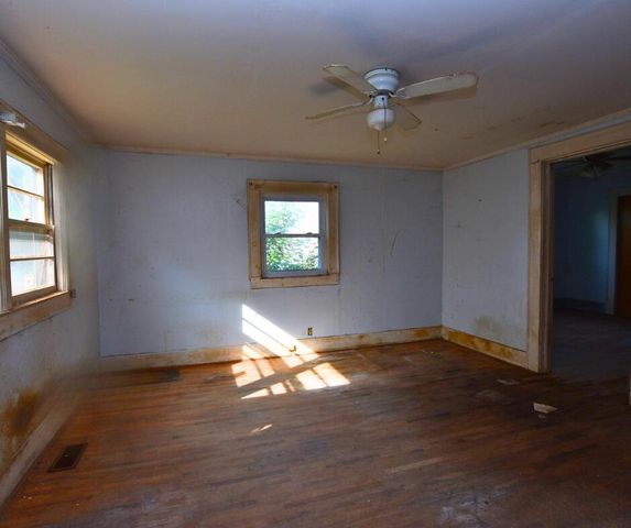 1230 Aurora Avenue SE, Cleveland, TN 37311