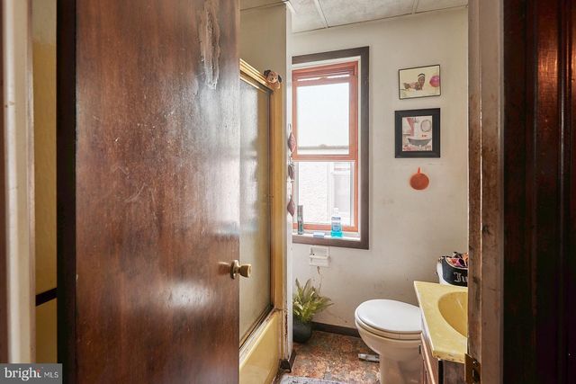 116 S 6TH AVE, West Reading, PA 19611