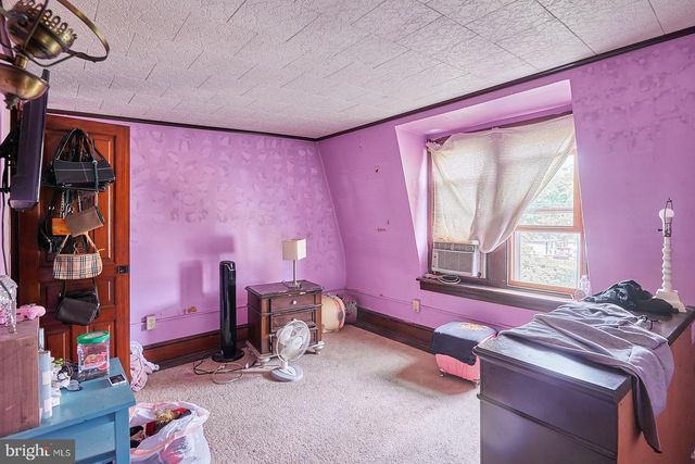 116 S 6TH AVE, West Reading, PA 19611