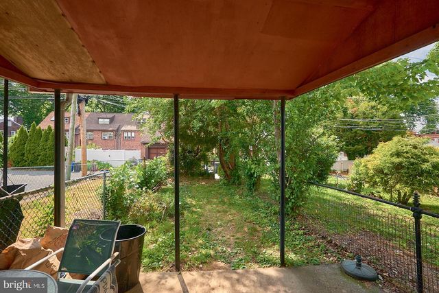 116 S 6TH AVE, West Reading, PA 19611