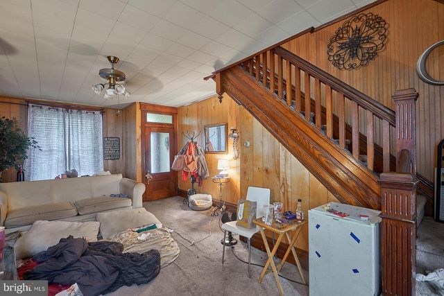 116 S 6TH AVE, West Reading, PA 19611