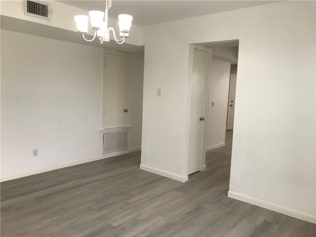 1226 Clarion Dr, Corpus Christi, TX 78412