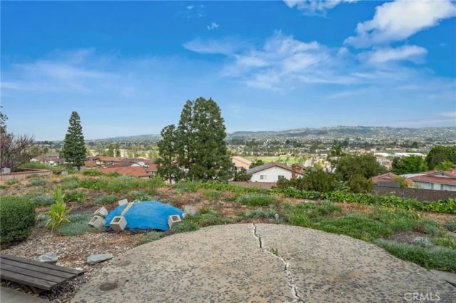 611 Honeywood Lane, La Habra, CA 90631