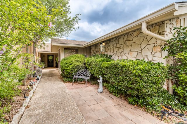 510 FAIRWAY DR, Kerrville, TX 78028