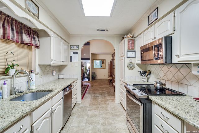 510 FAIRWAY DR, Kerrville, TX 78028
