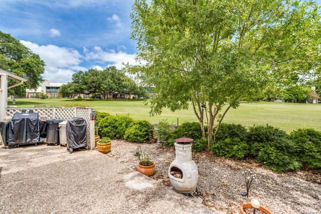 510 FAIRWAY DR, Kerrville, TX 78028