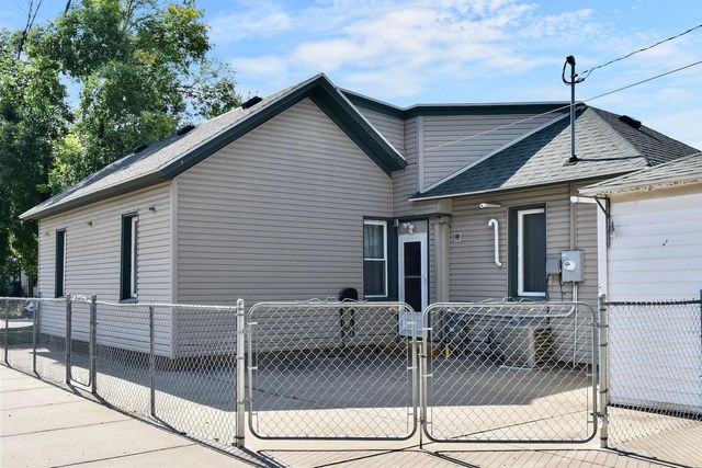 378 E King Street, Winona, MN 55987