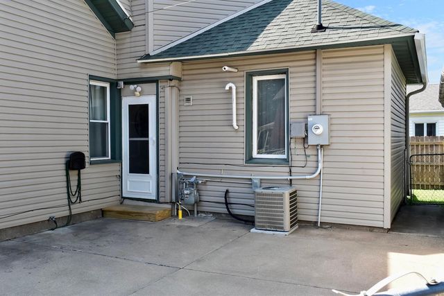 378 E King Street, Winona, MN 55987