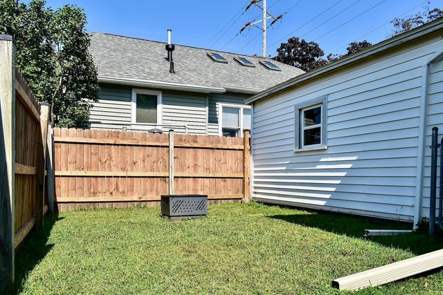 378 E King Street, Winona, MN 55987