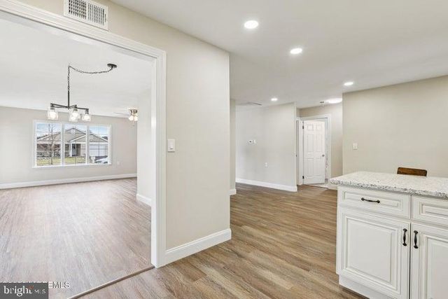 10 WOODSTOCK LN, Manchester, NJ 08759