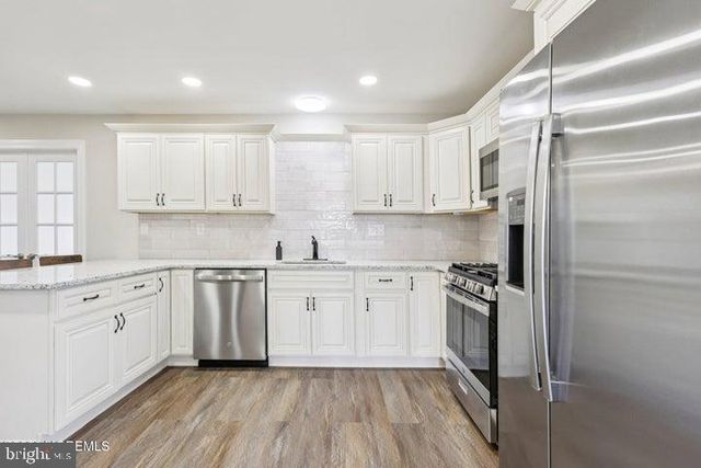 10 WOODSTOCK LN, Manchester, NJ 08759