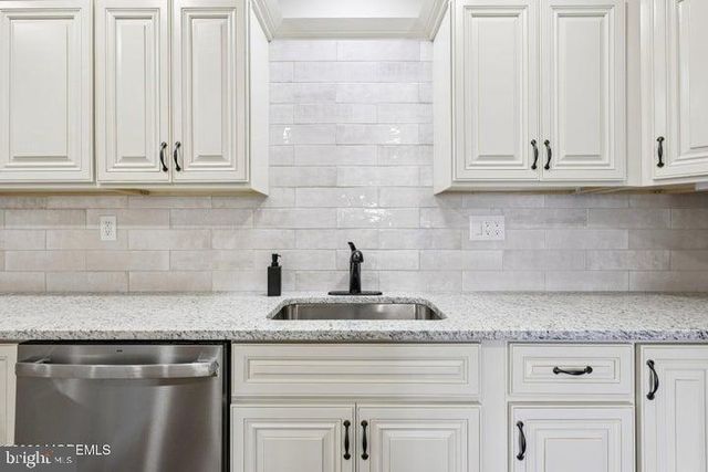 10 WOODSTOCK LN, Manchester, NJ 08759