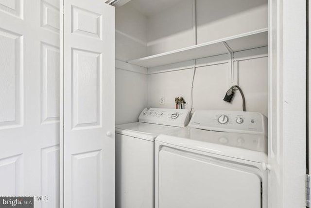 10 WOODSTOCK LN, Manchester, NJ 08759