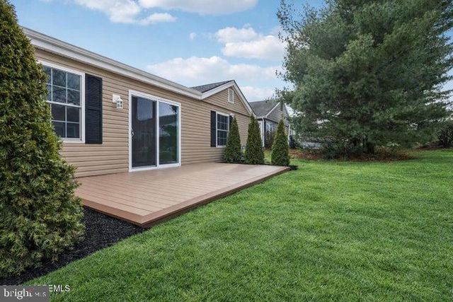 10 WOODSTOCK LN, Manchester, NJ 08759