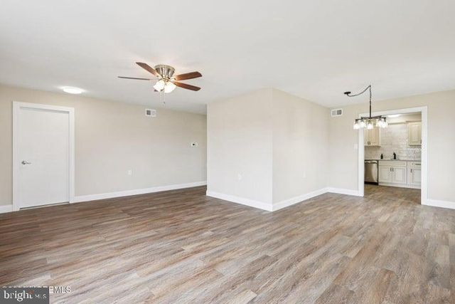 10 WOODSTOCK LN, Manchester, NJ 08759