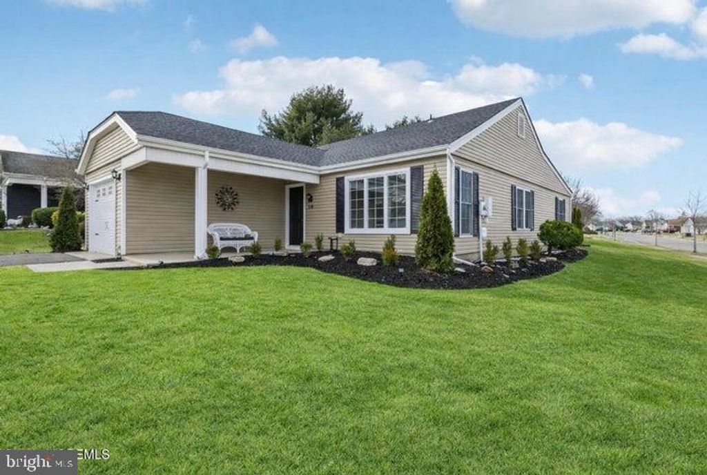 10 WOODSTOCK LN, Manchester, NJ 08759